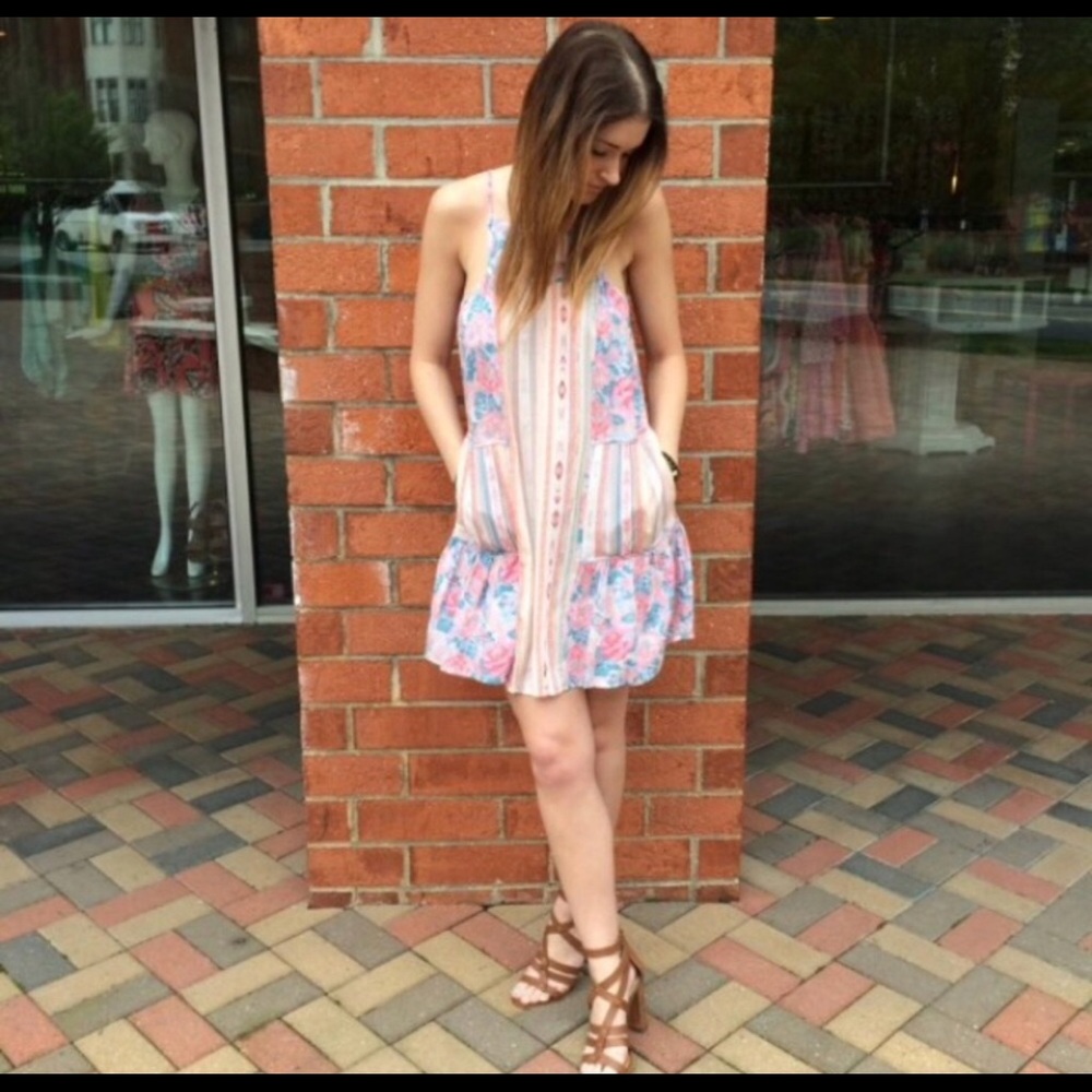 BCBG MAX AZRIA Dress - Picture 3 of 5